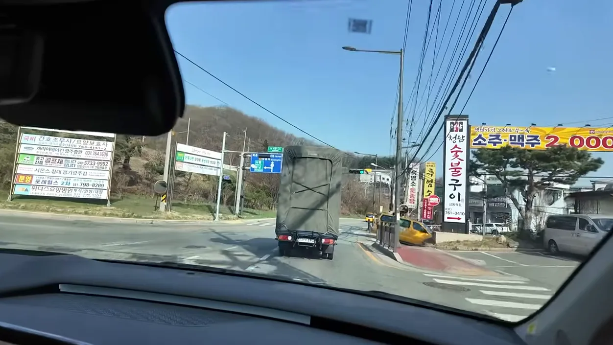 “쇼츠로 매일 160만원 벌어요” 사무실에서 자고 AI 쇼츠 만들어서 돈 버는 40대 아저씨 - 본문 이미지 3 - AI쇼츠